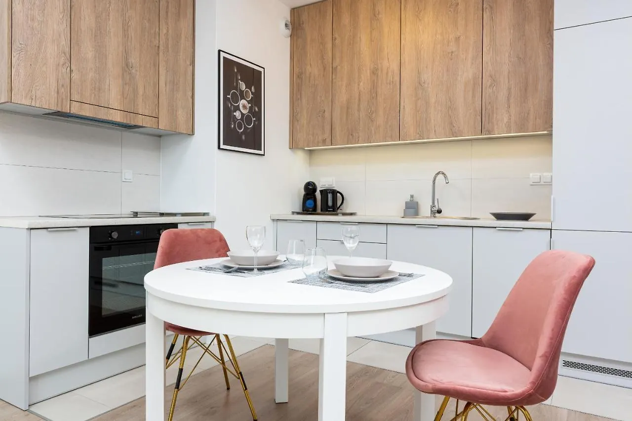 Metro Plocka Exquisite Apartments By Noclegi Renters Warsaw 0*,  Poland
