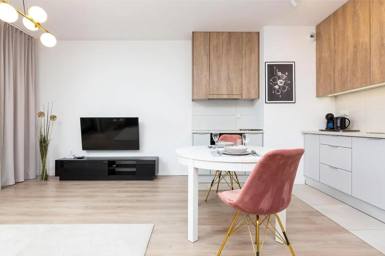 Metro Plocka Exquisite Apartments By Noclegi Renters Warsaw