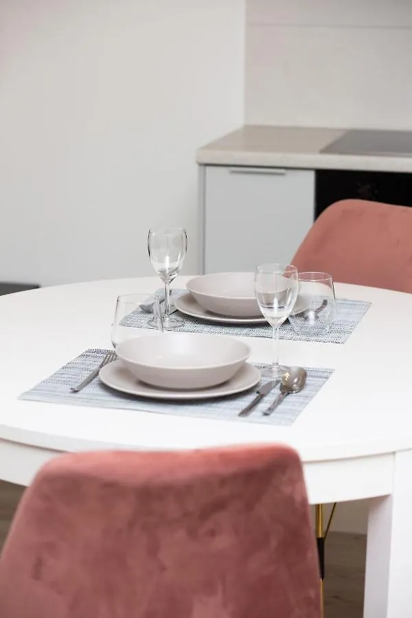 Metro Plocka Exquisite Apartments By Noclegi Renters Warsaw Poland