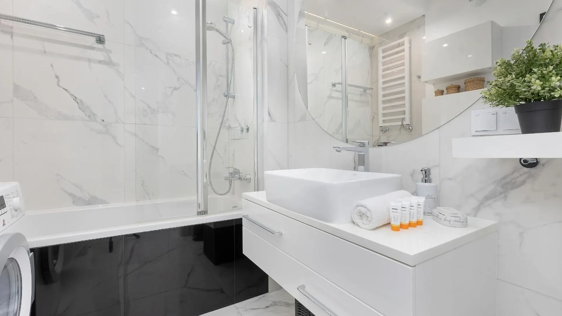 Metro Plocka Exquisite Apartments By Noclegi Renters Warsaw