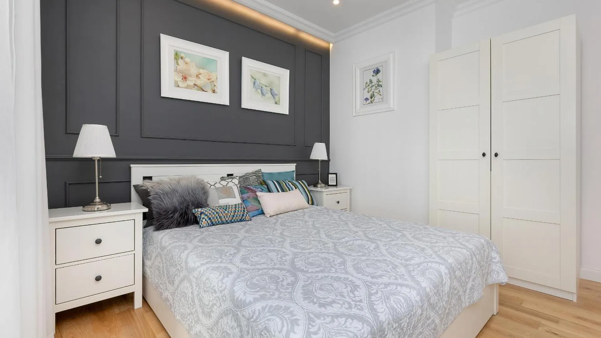 Metro Plocka Exquisite Apartments By Noclegi Renters Warsaw