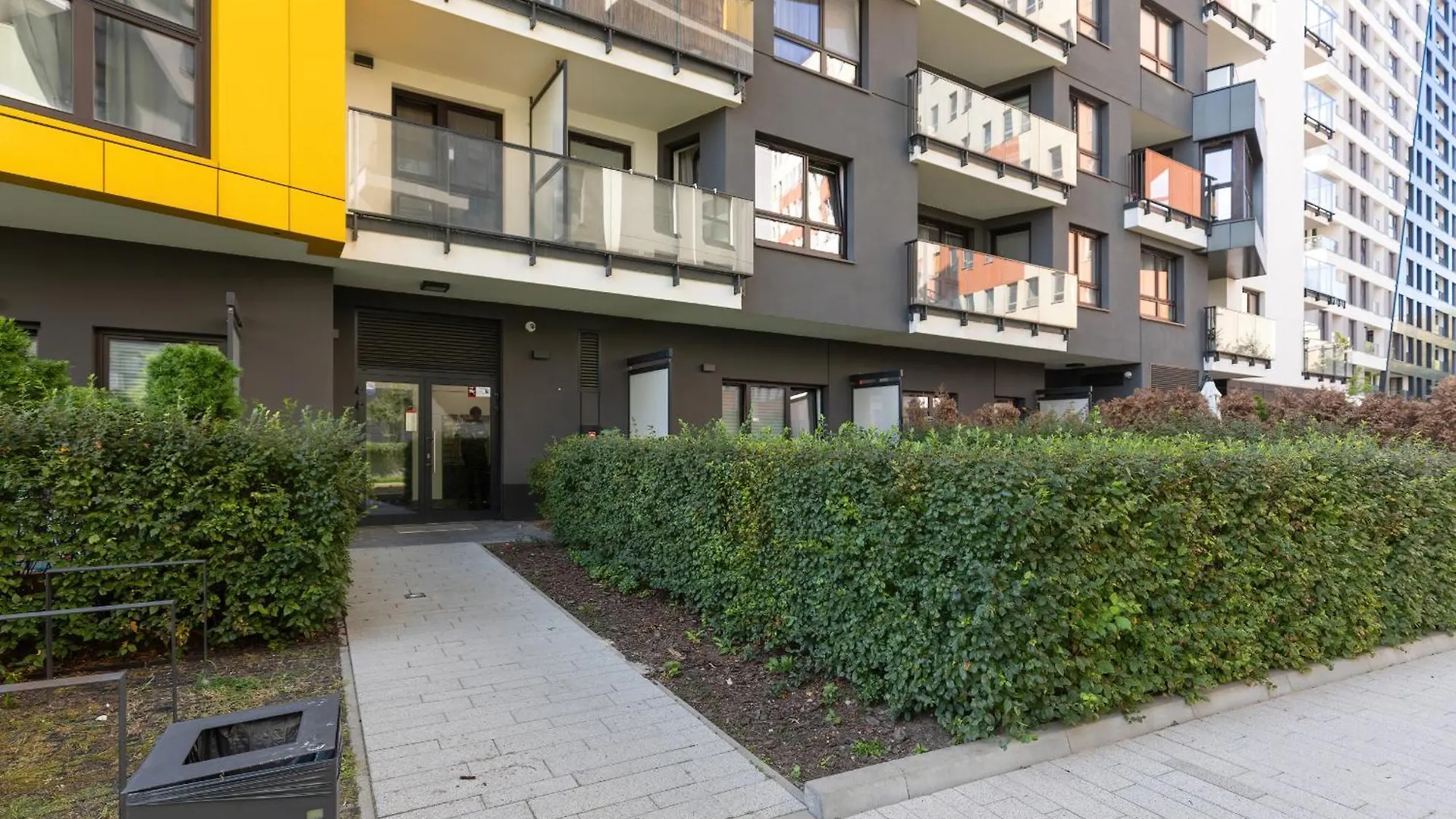 Metro Plocka Exquisite Apartments By Noclegi Renters Warsaw 0*,